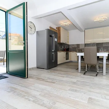 The Place Okrug Gornji * Trogir