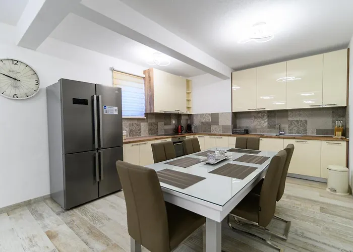 The Place Okrug Gornji Trogir