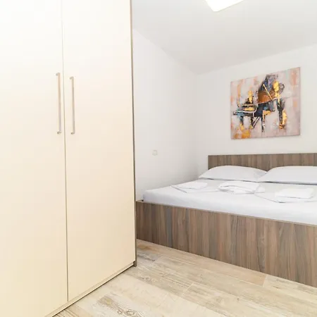 Appartement The Place Okrug Gornji