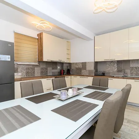 The Place Okrug Gornji *