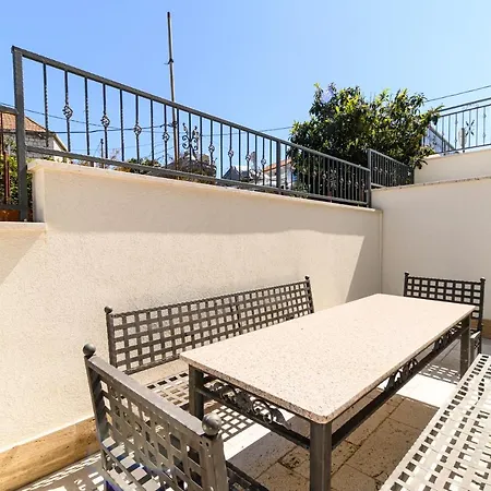 Appartement The Place Okrug Gornji *