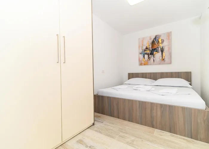 Appartement The Place Okrug Gornji