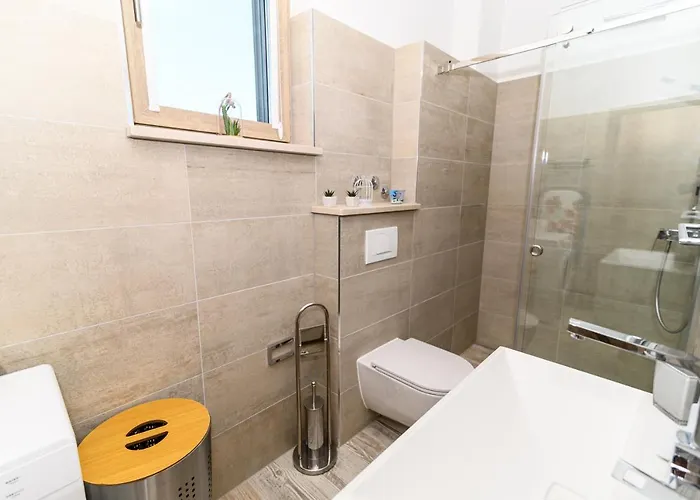 The Place Okrug Gornji