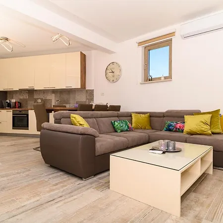Apartament The Place Okrug Gornji